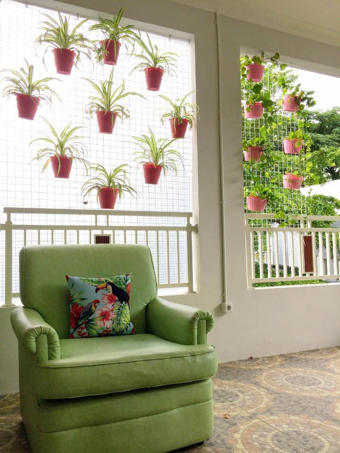 Inni Homestay Malang Ngoại thất bức ảnh