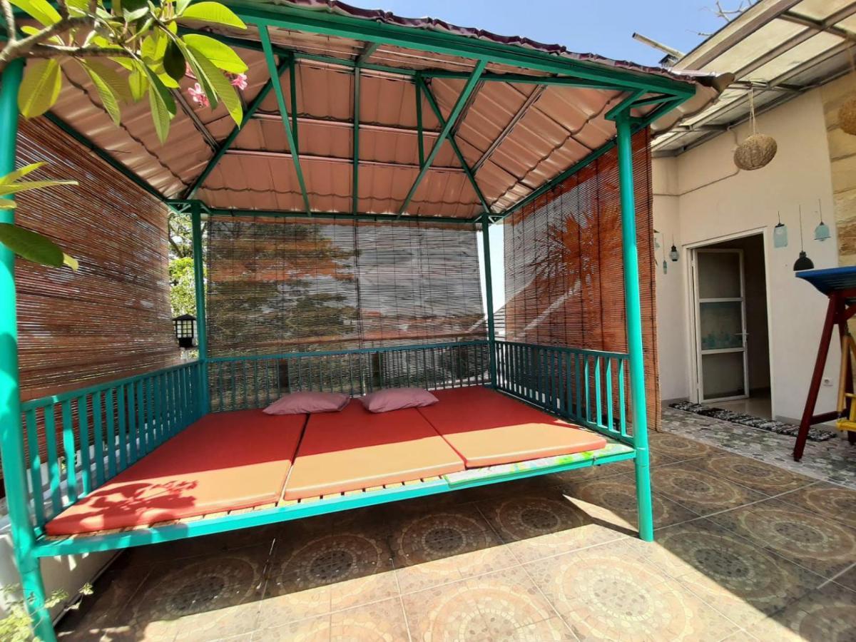 Inni Homestay Malang Ngoại thất bức ảnh