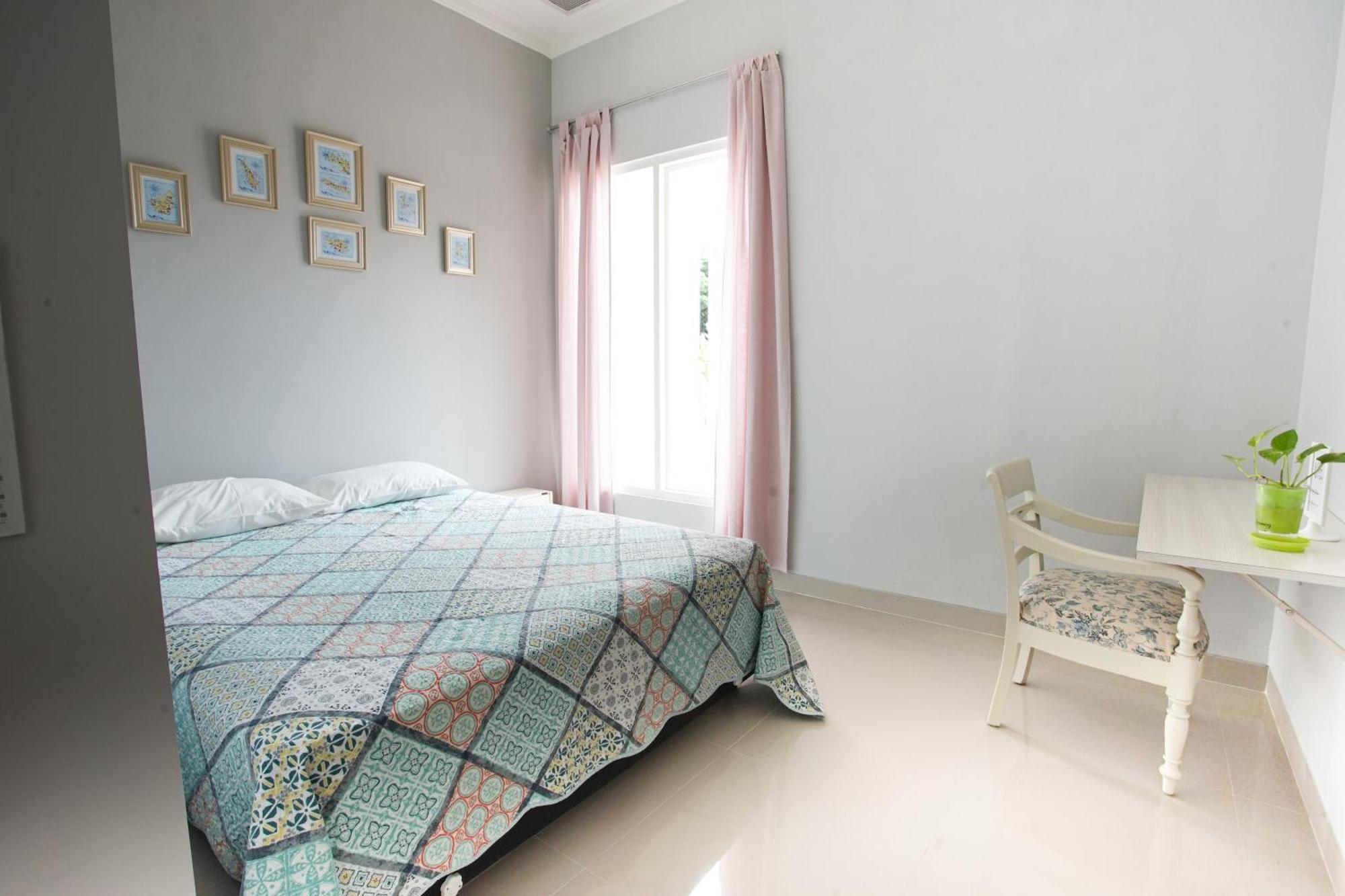 Inni Homestay Malang Phòng bức ảnh