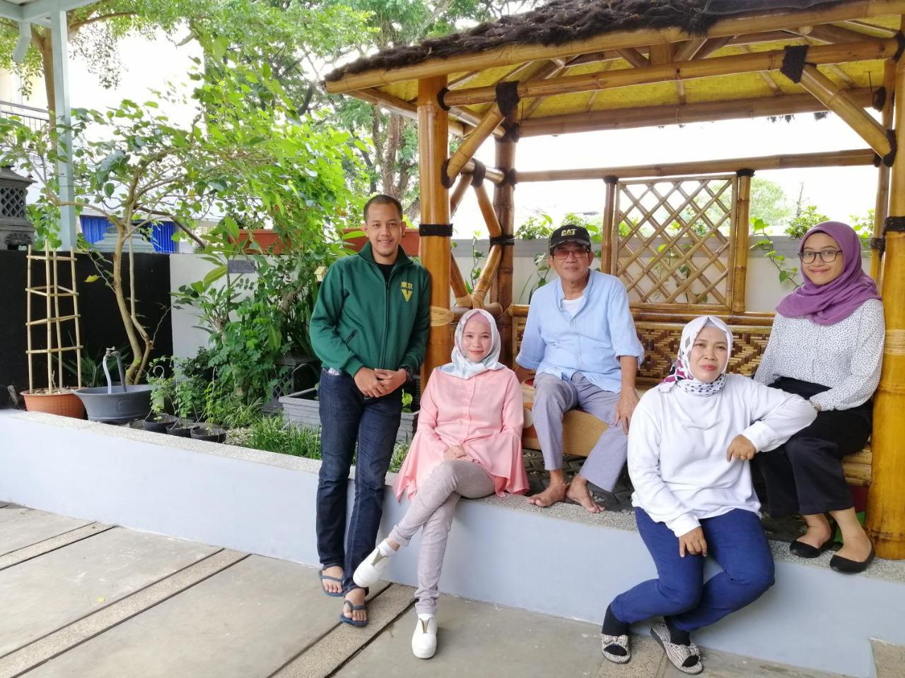 Inni Homestay Malang Ngoại thất bức ảnh