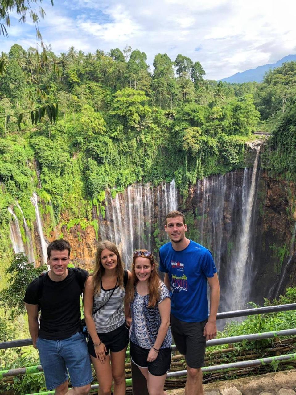 Inni Homestay Malang Ngoại thất bức ảnh